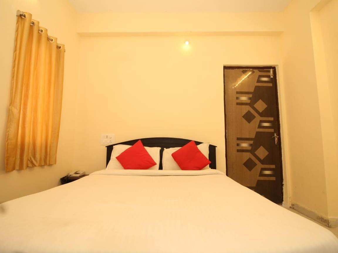 Pearl Suites, Tirupati Zewnętrze zdjęcie