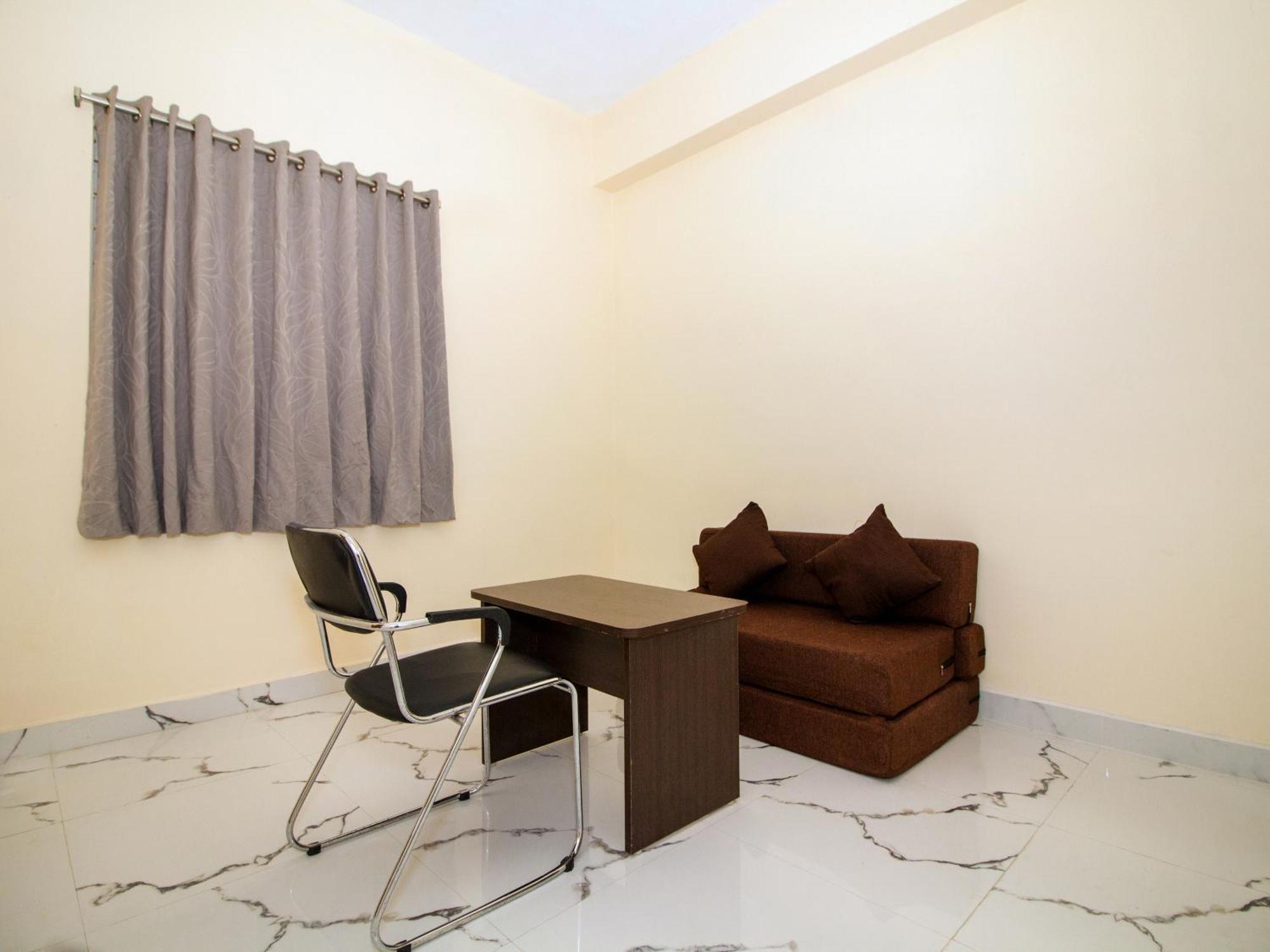 Pearl Suites, Tirupati Zewnętrze zdjęcie
