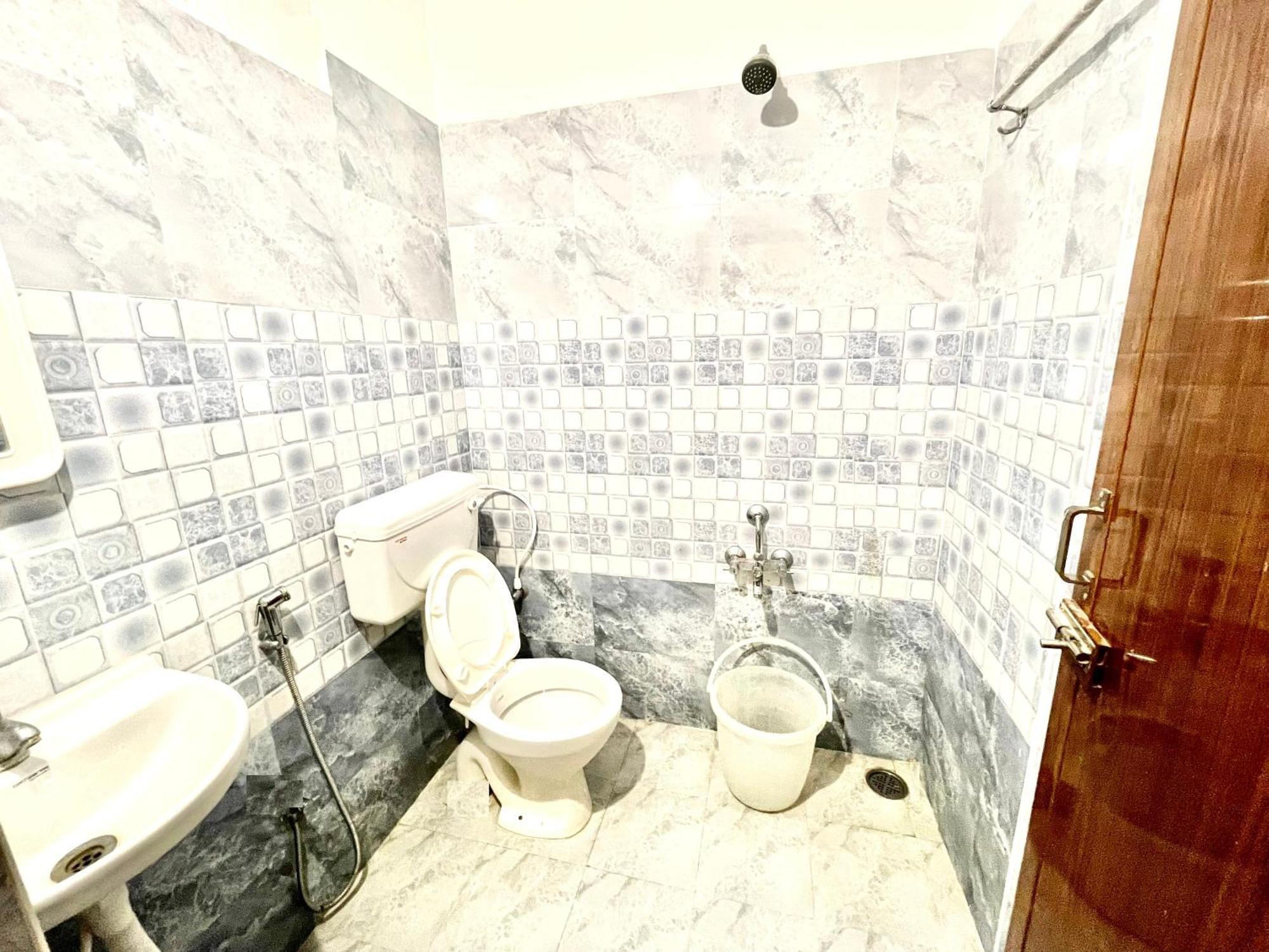 Pearl Suites, Tirupati Zewnętrze zdjęcie
